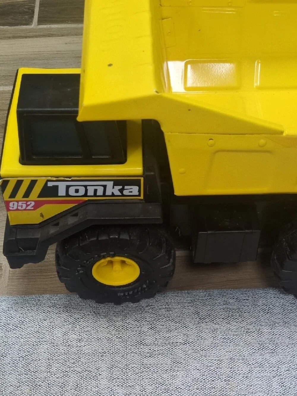 Tonka Yellow and Black Large Dump Truck